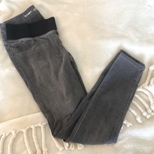 Old Navy Maternity SuperSkinny Mid-Rise